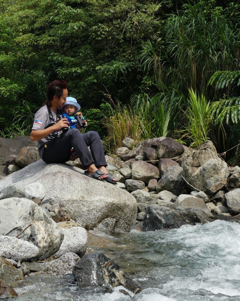 nature experiences with a community naturalist